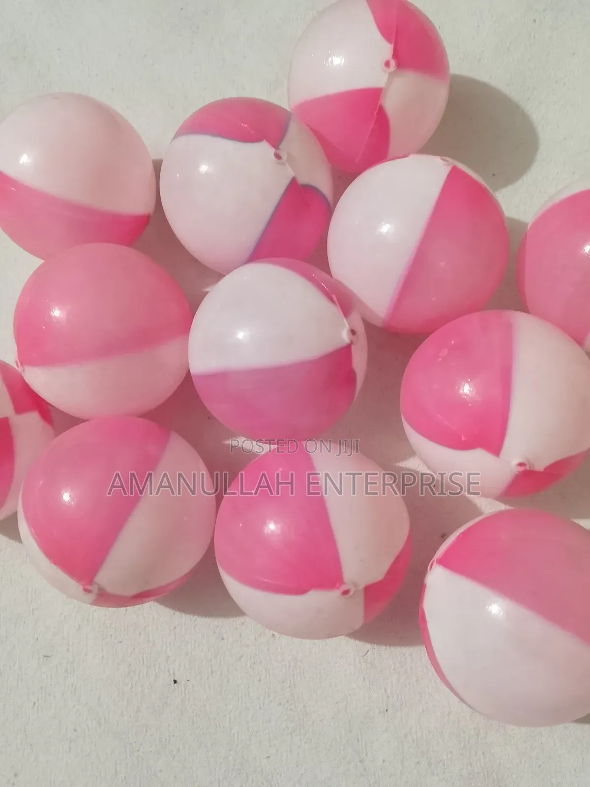 Plastic Balls 07 PCS