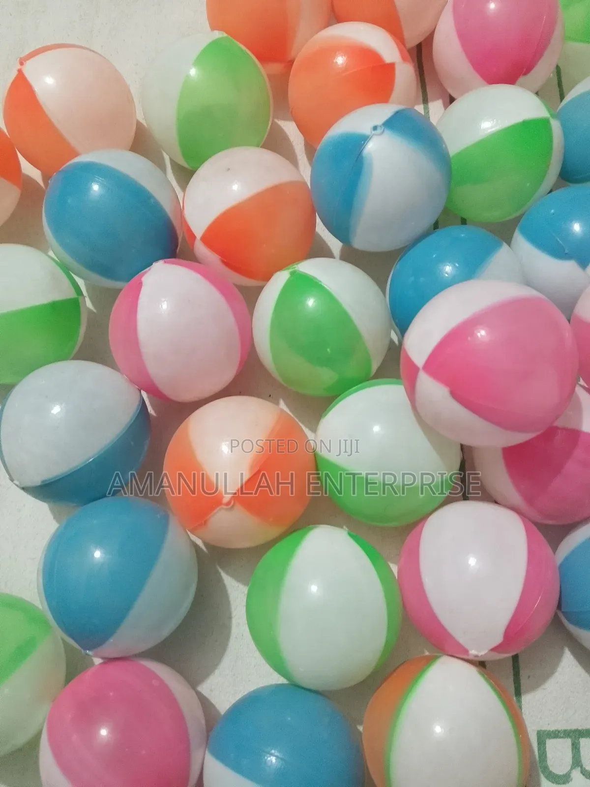 Plastic Balls 07 PCS