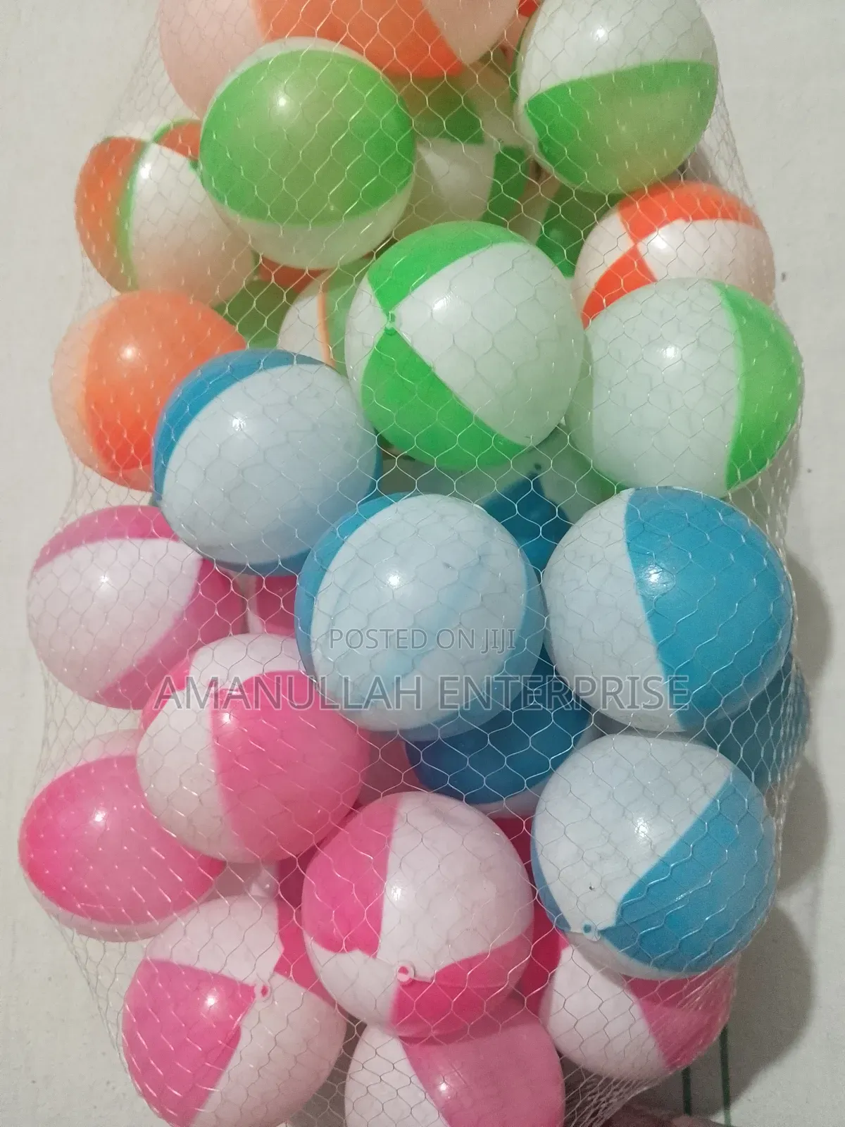 Plastic Balls 07 PCS