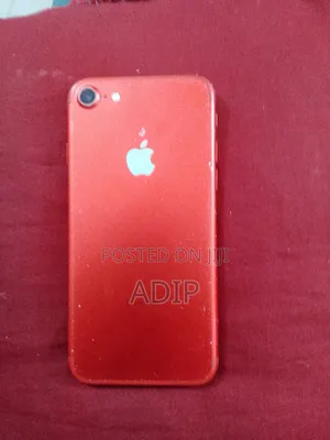 Apple iPhone 7 128 GB Red