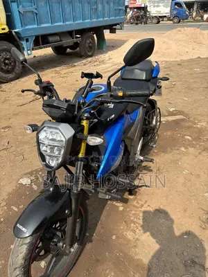 New Suzuki 2022 Black