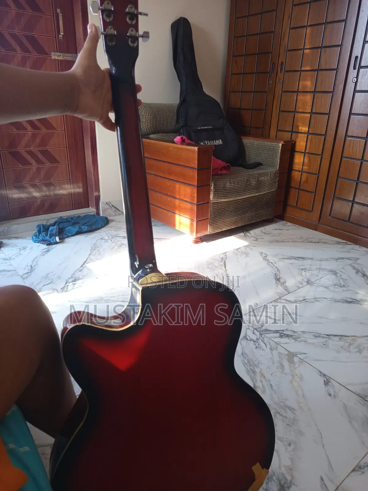 You Second Hand Guitar