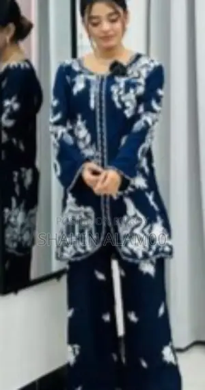 এমব্রয়ডারি ২ পিস