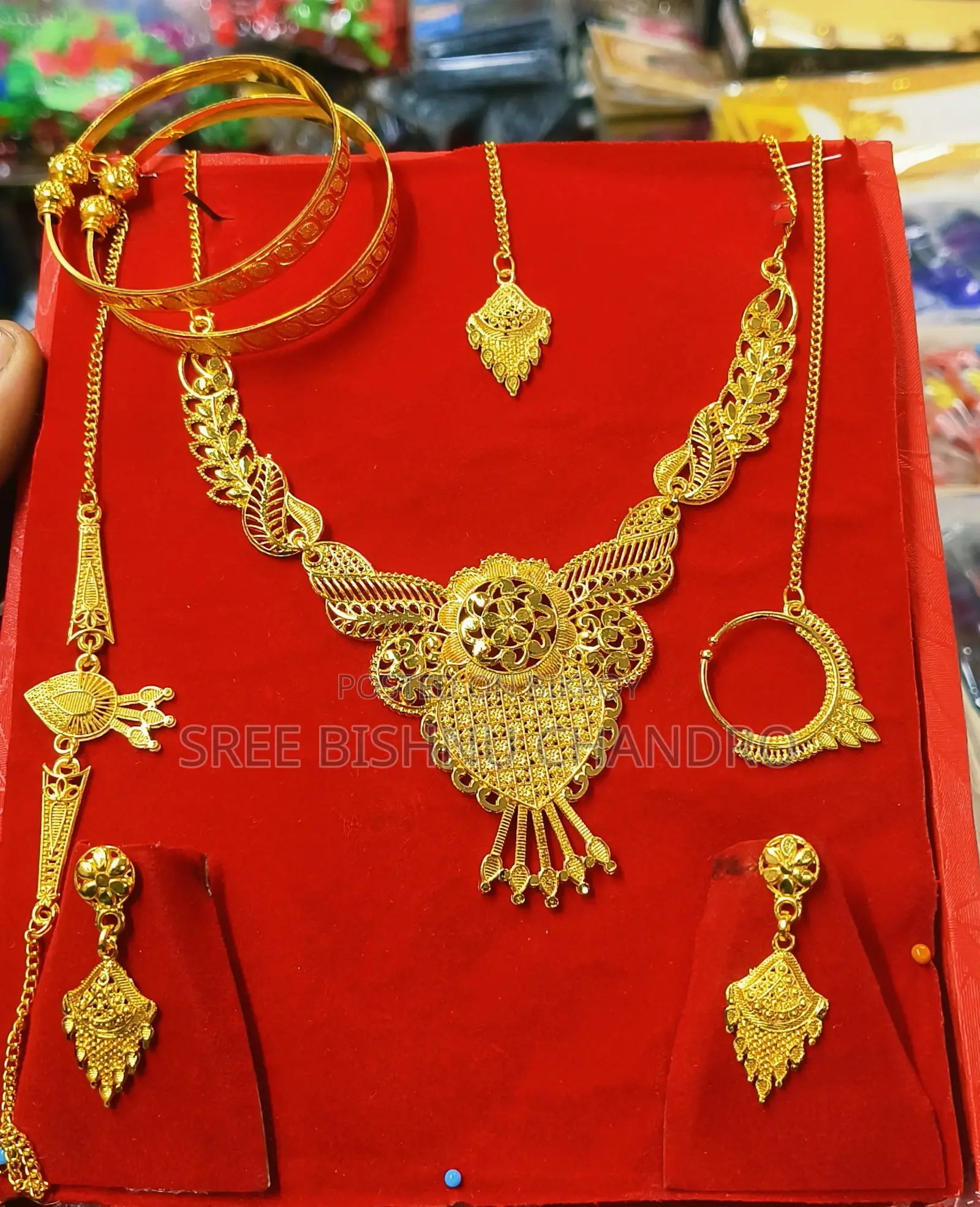 Gold Dubai Color Guarantee Necklace Set