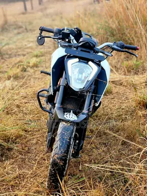 KTM Duke 125 2022 White