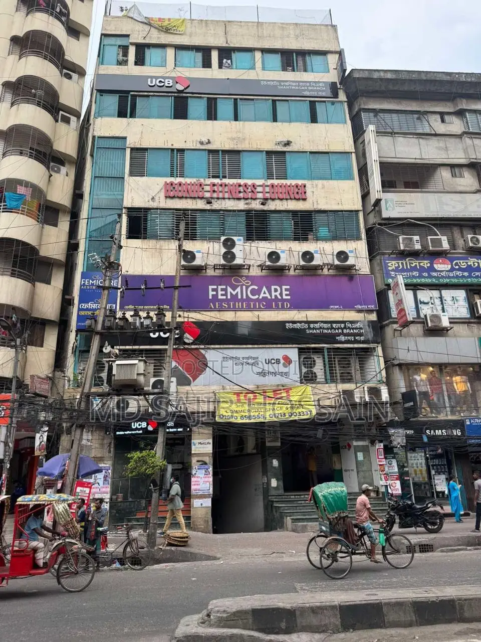 Land for Sale with Attractive 4.5 Flats in Prime Location