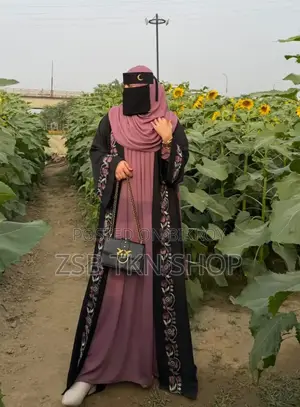 এমব্রয়ডারি কটি বোরকা (উইথ হিজাব) হাই কোয়ালিটি