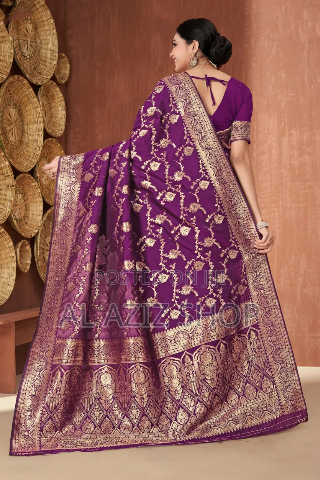 Japani Silk Skin Print Sharee With Blouse Piece