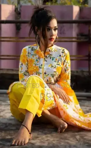 আড়ি কাজ করা সুতি থ্রী পিছ
সুতির থ্রী পিস