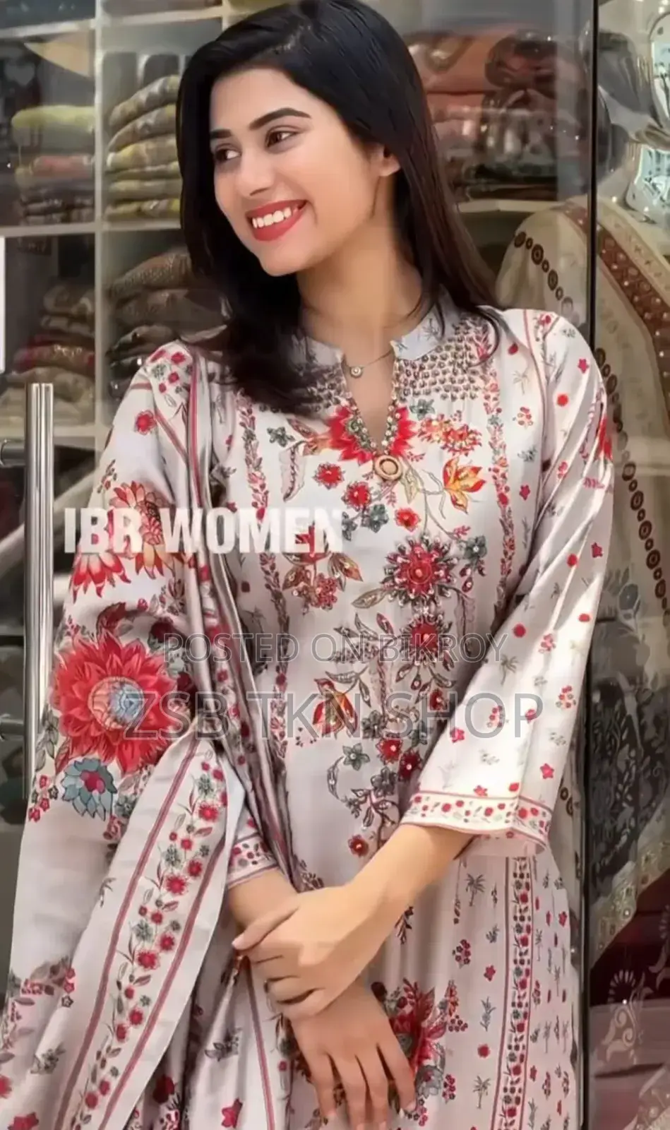 Digital Print Three Piece লেস ওয়ার্ক ডিজাইনের রেডিমেড থ্রি পিস