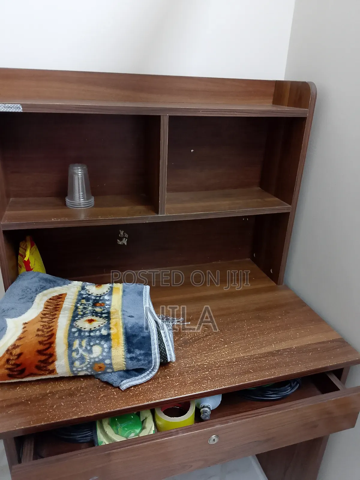 Reading Table