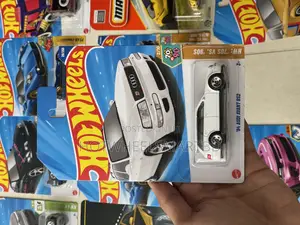 Hotwheels Audi Avant Rs2
