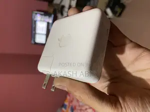 অরিজিনাল অ্যাপল ৬৭ডব্লিউ ইউএসবি-সি পাওয়ার অ্যাডাপ্টার (ম্যাকবুক প্রো এম১)
