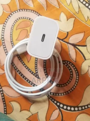 অ্যাপল ২০ ওয়াট ফাস্ট চার্জার বিক্রয় হবে