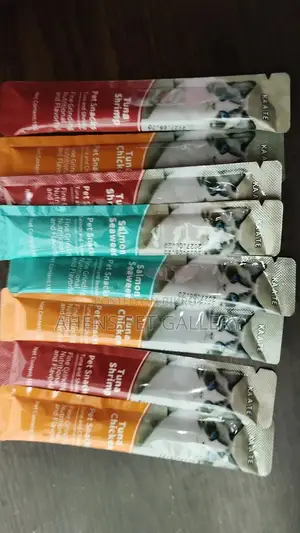 কাটে বিড়ালের ট্রিটস