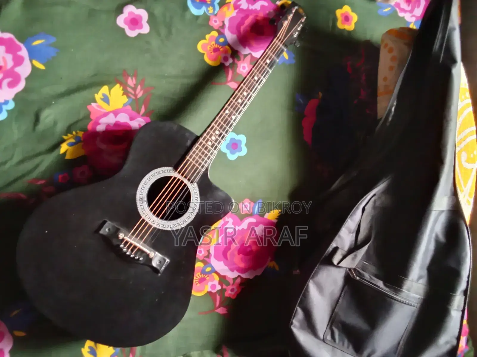 অ্যাকোস্টিক গিটার