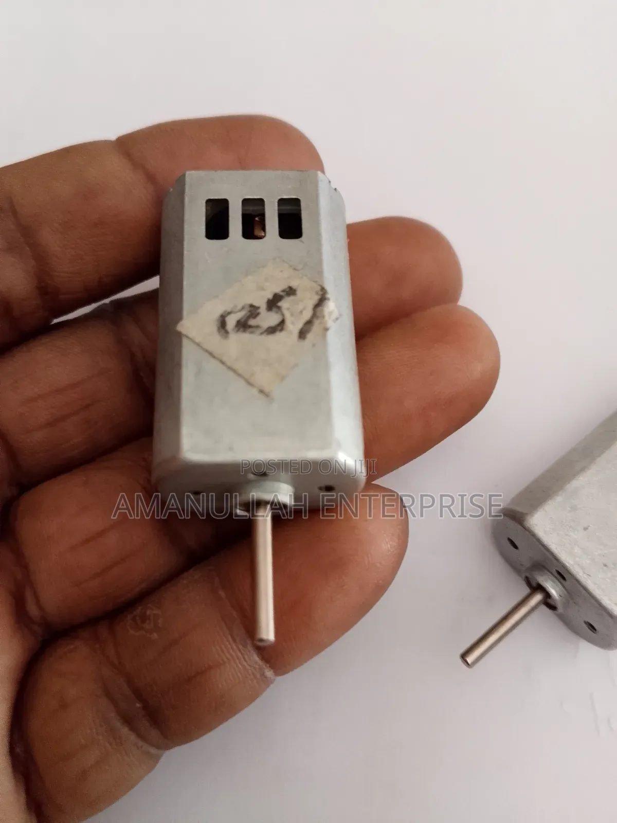 130 Dc Motor 3v-6v High Speed for Diy Robotics | (01 Pcs)