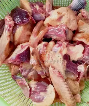 ১০০% খাটি দেশি হাসের মাংস।