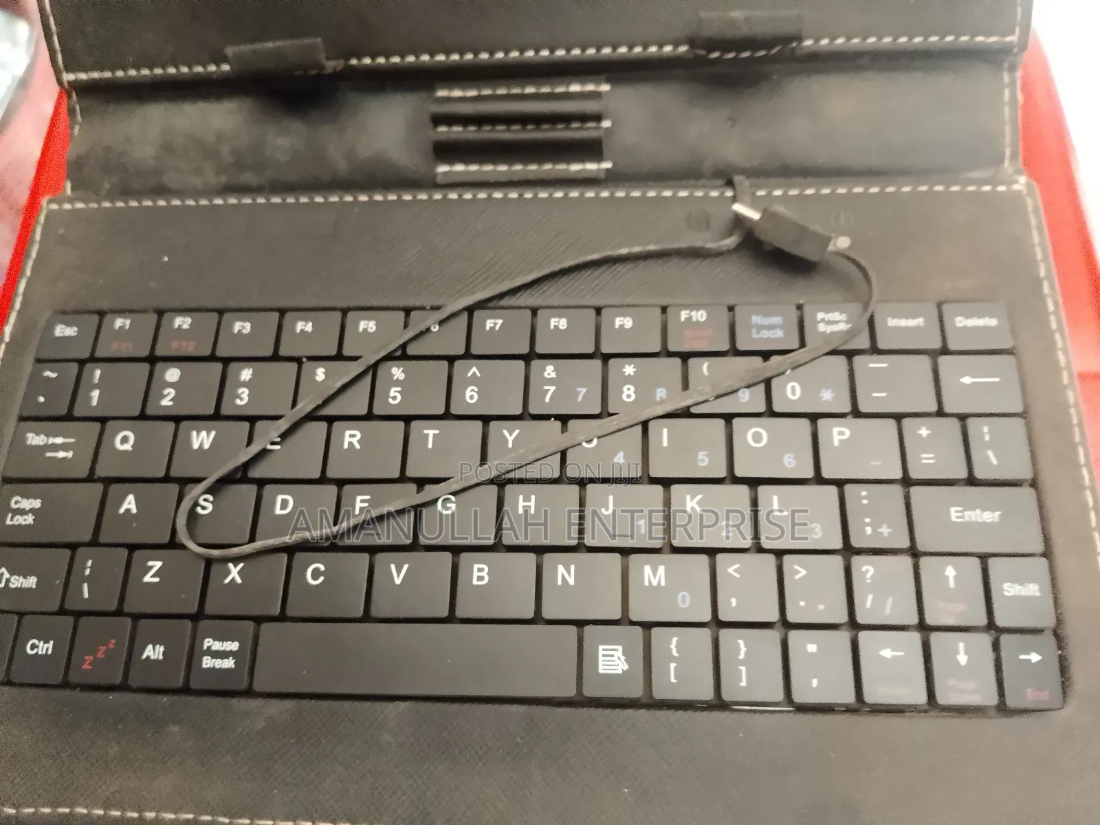 Universal 7" Tablet Keyboard Case | Micro Usb Wired Folio Cover