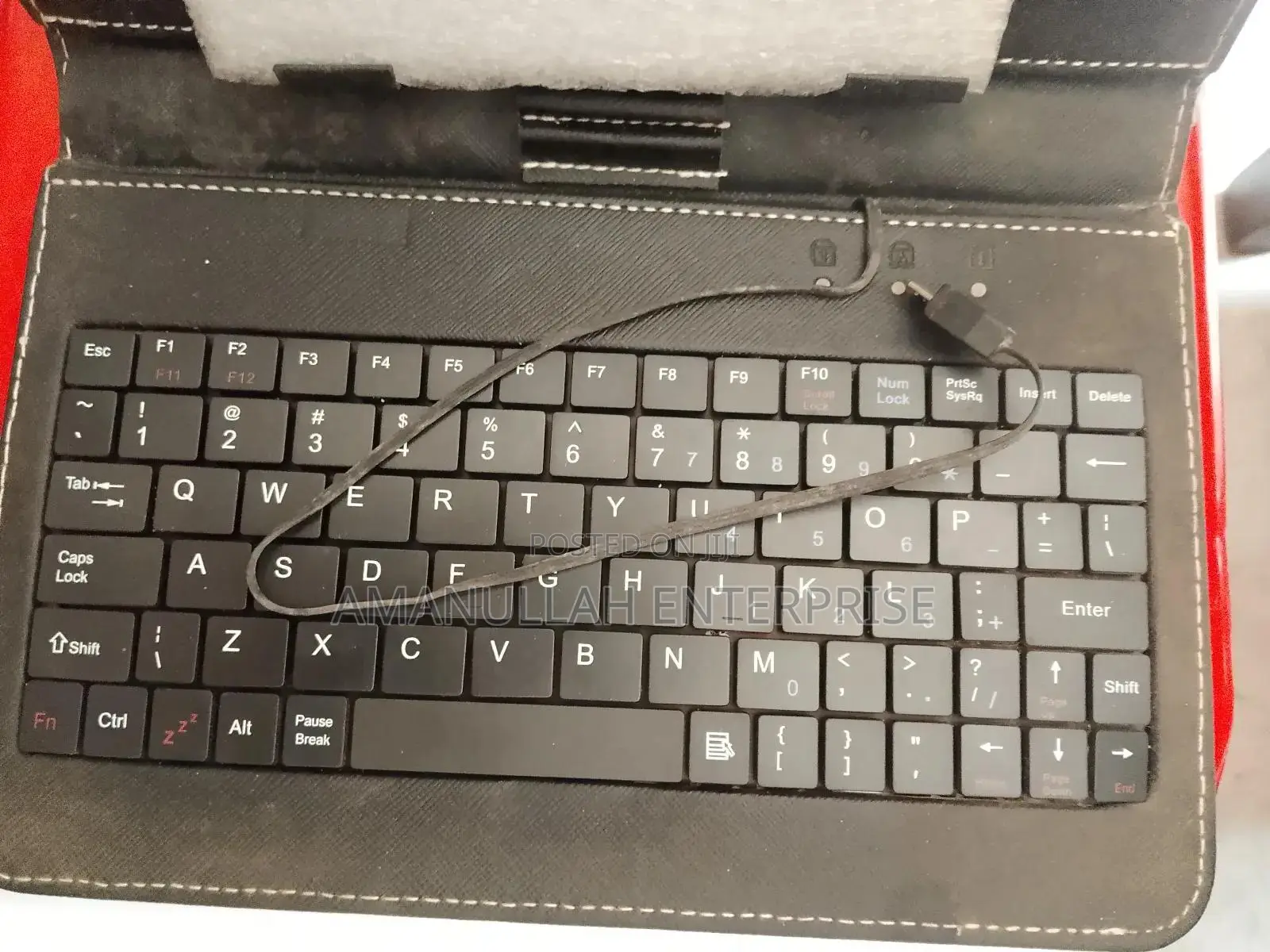 Universal 7" Tablet Keyboard Case | Micro Usb Wired Folio Cover