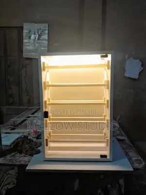 চুড়ি ডিসপ্লে ক্যাবিনেট