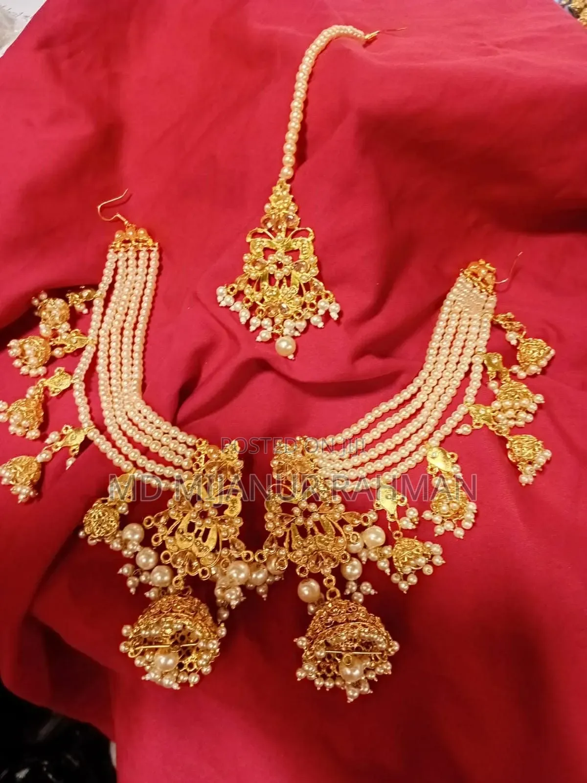 গোল্ড প্লেটেড