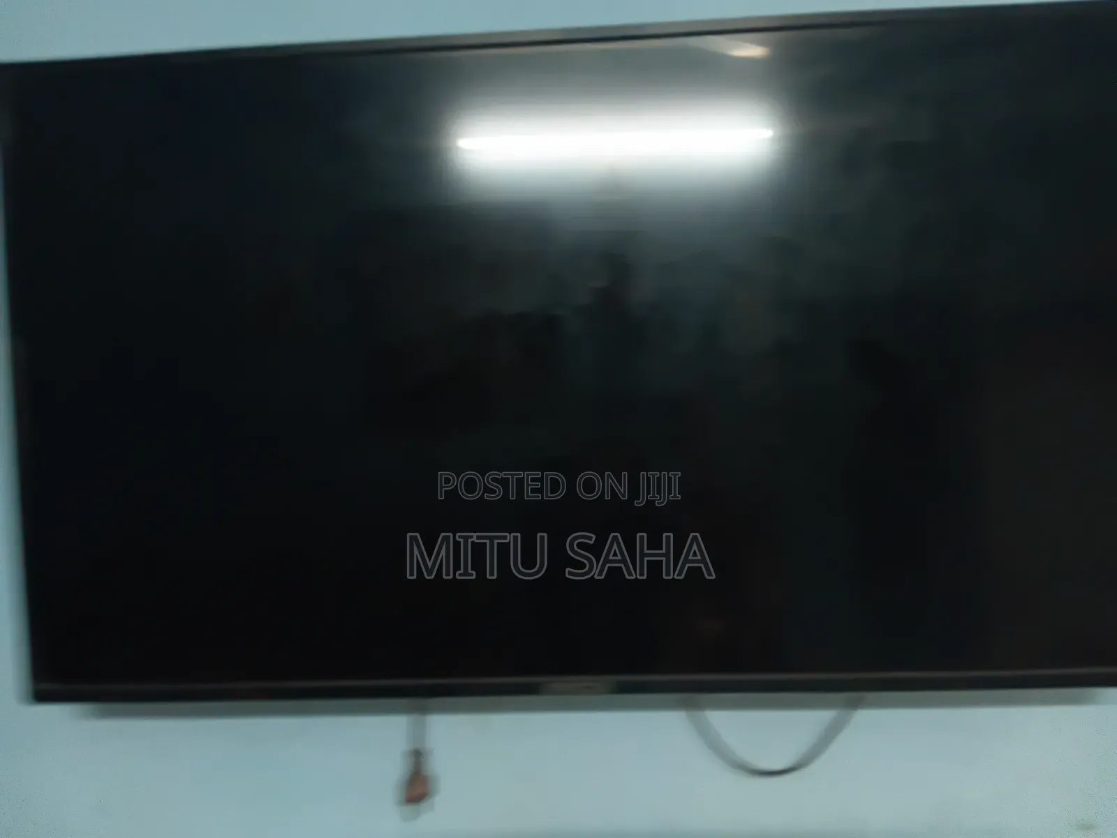 ৪২ ইঞ্চি এবং চমৎকার একটি টিভি