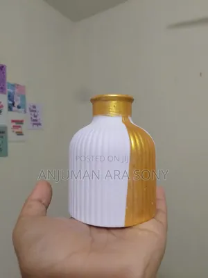 হোম ডেকোর ফুলদানি