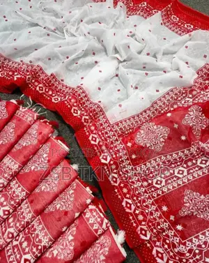 Boisakhi full saree features delicate and attractive Jamdani print design