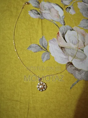 Pearl Ct Gold
