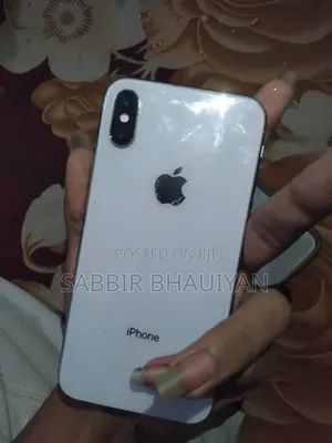 Apple iPhone X 64 GB White