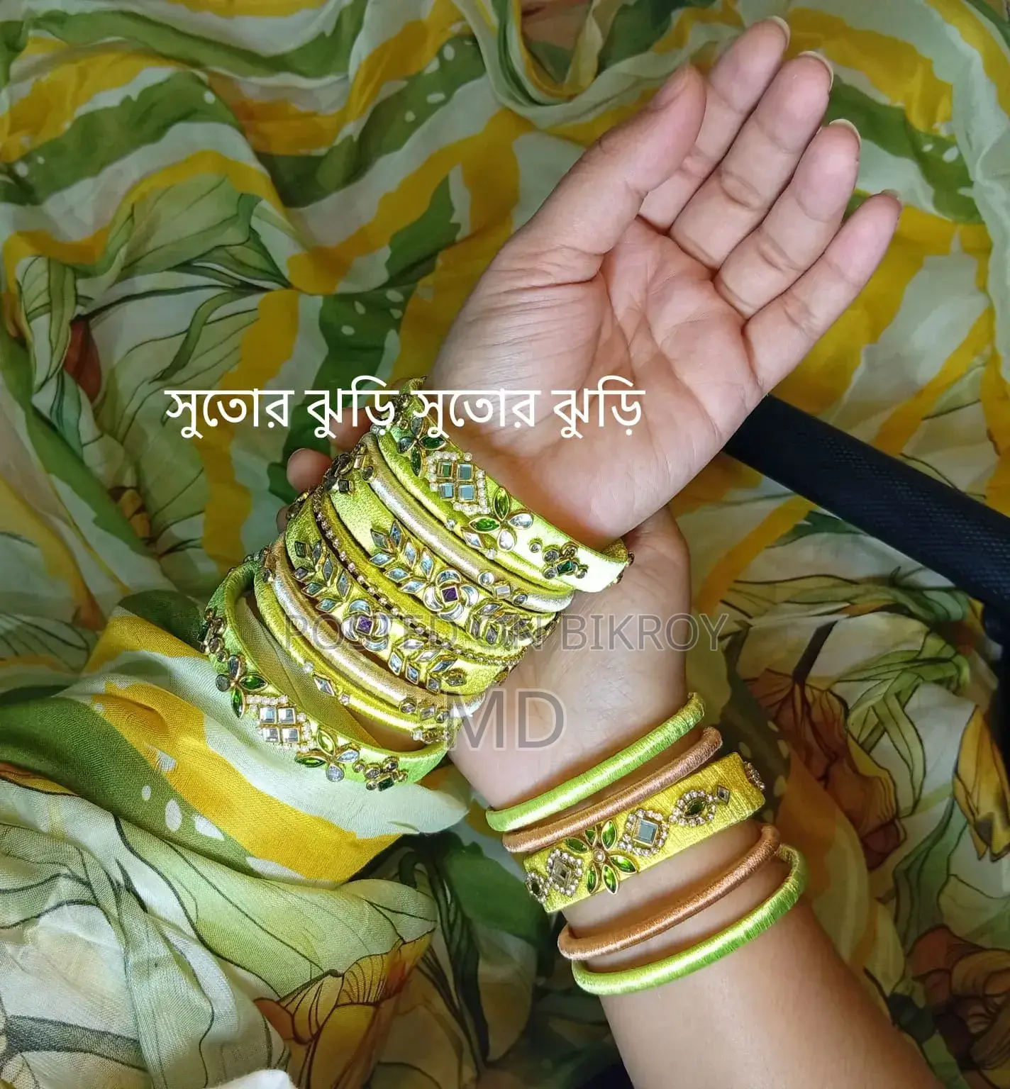 New Modern and Attractive Handcrafted Thread Bangles