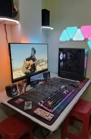 Desktop Computer MSI Model 8GB AMD Ryzen 5 SSD 256GB