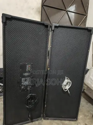 ৮" স্পিকার বক্স