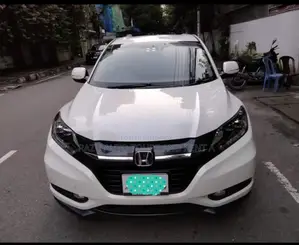Honda Vezel Car Rent