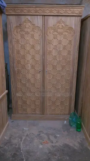 চিটাগাং সেগুন কাঠের আলমারি ৪ ফুট ৬ ফিট দুই পাল্লা