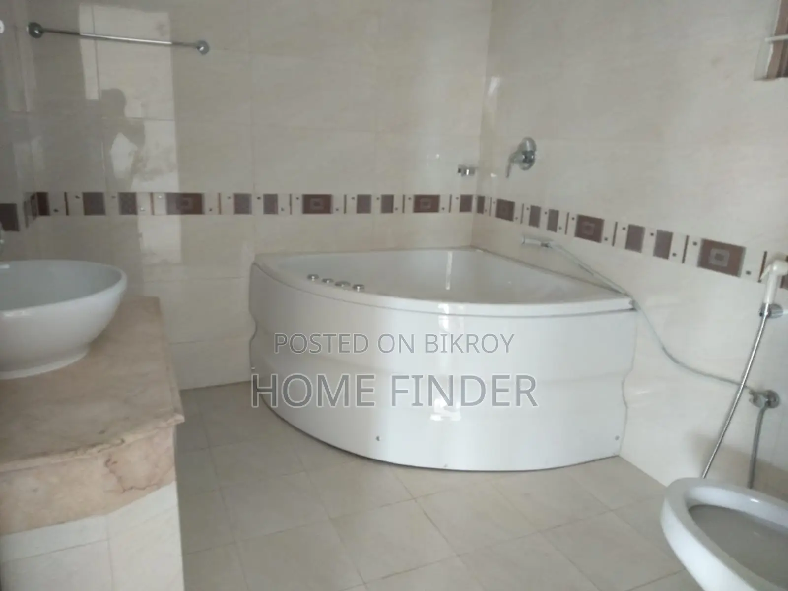 Make This 3600 Sq Feet Nice Flat Yours, By Renting It In Gulshan
