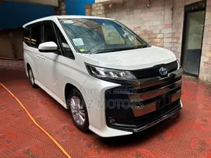 Toyota Noah SG PKG PEARL / 2022
