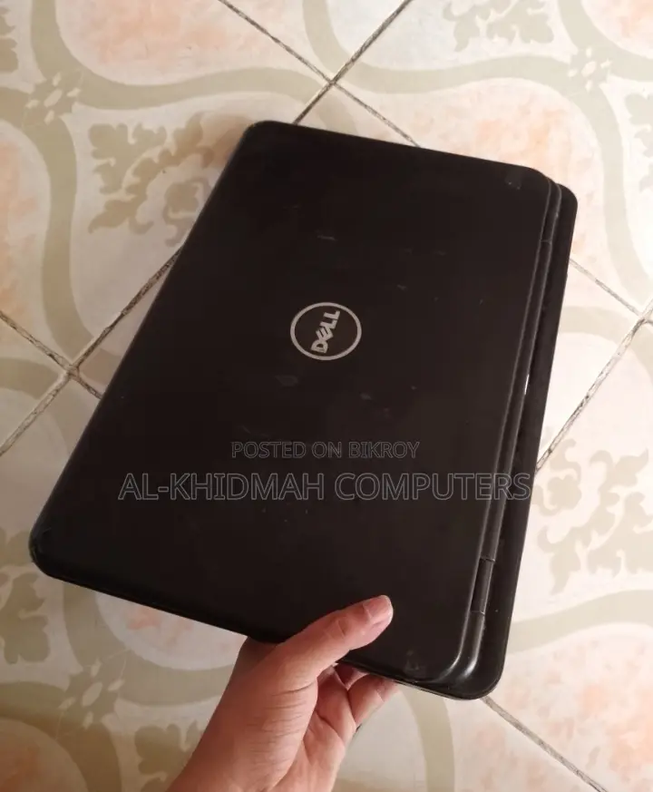 DELL Core i3 Laptop (4GB RAM, 320GB HDD) সারাদেশে কুরিয়ার করা হচ্ছে।