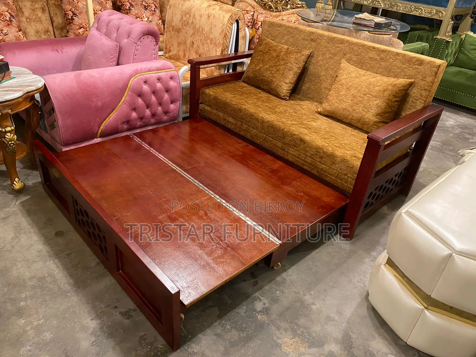 মেহেগুনী কাঠের তৌরি Sofa Cum Scb13f