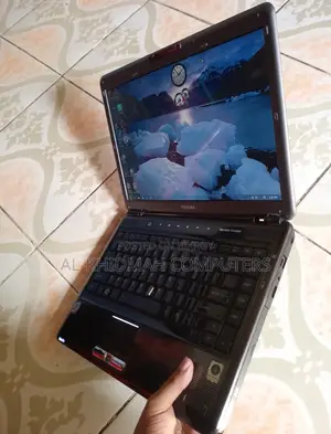 Toshiba Full Fresh Laptop, 14" Inch, Nationwide Courier Available.