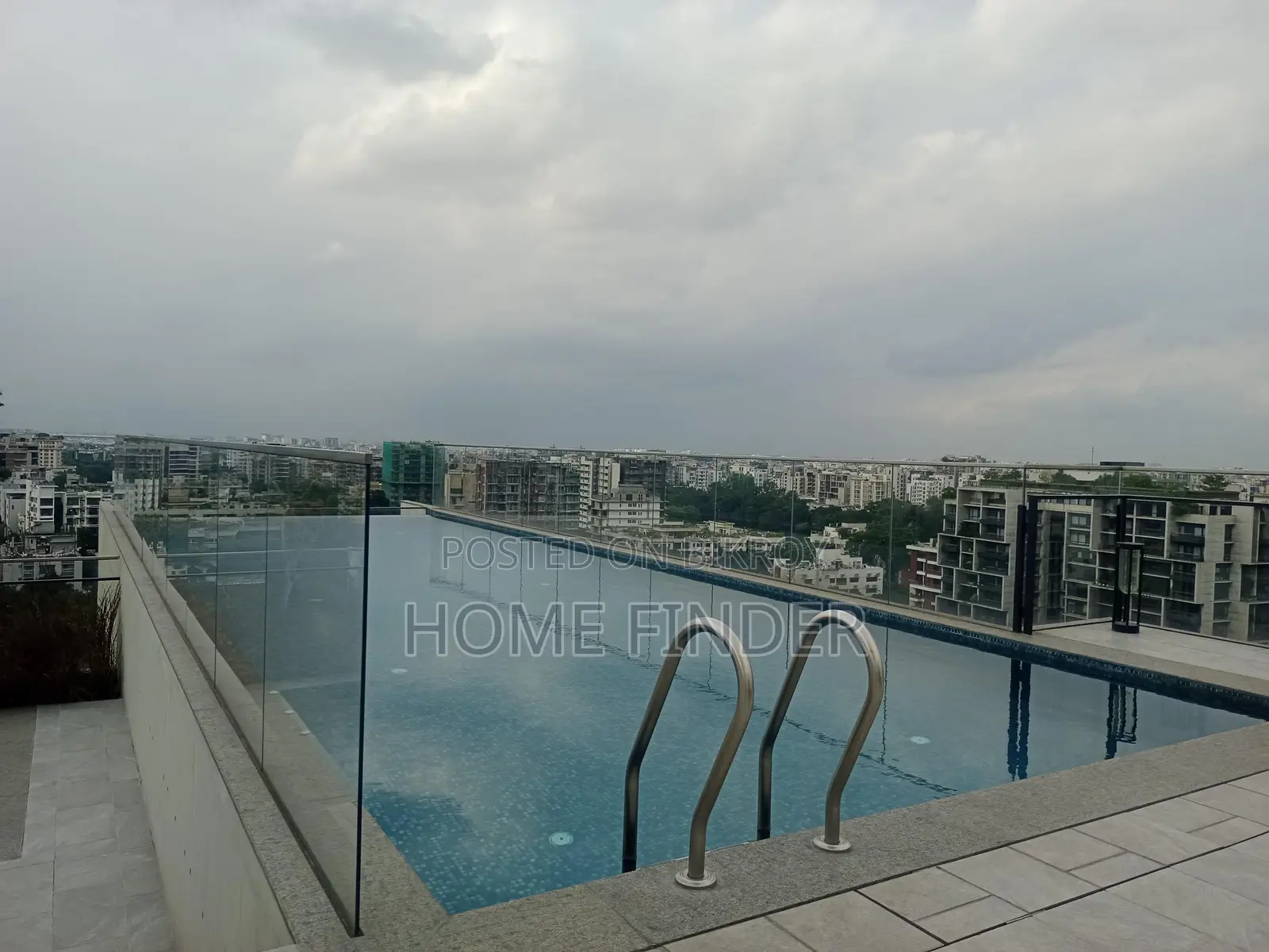 Swimming Pool Gym Facilities Luxury Park View Flat Rent GULSHAN (2)