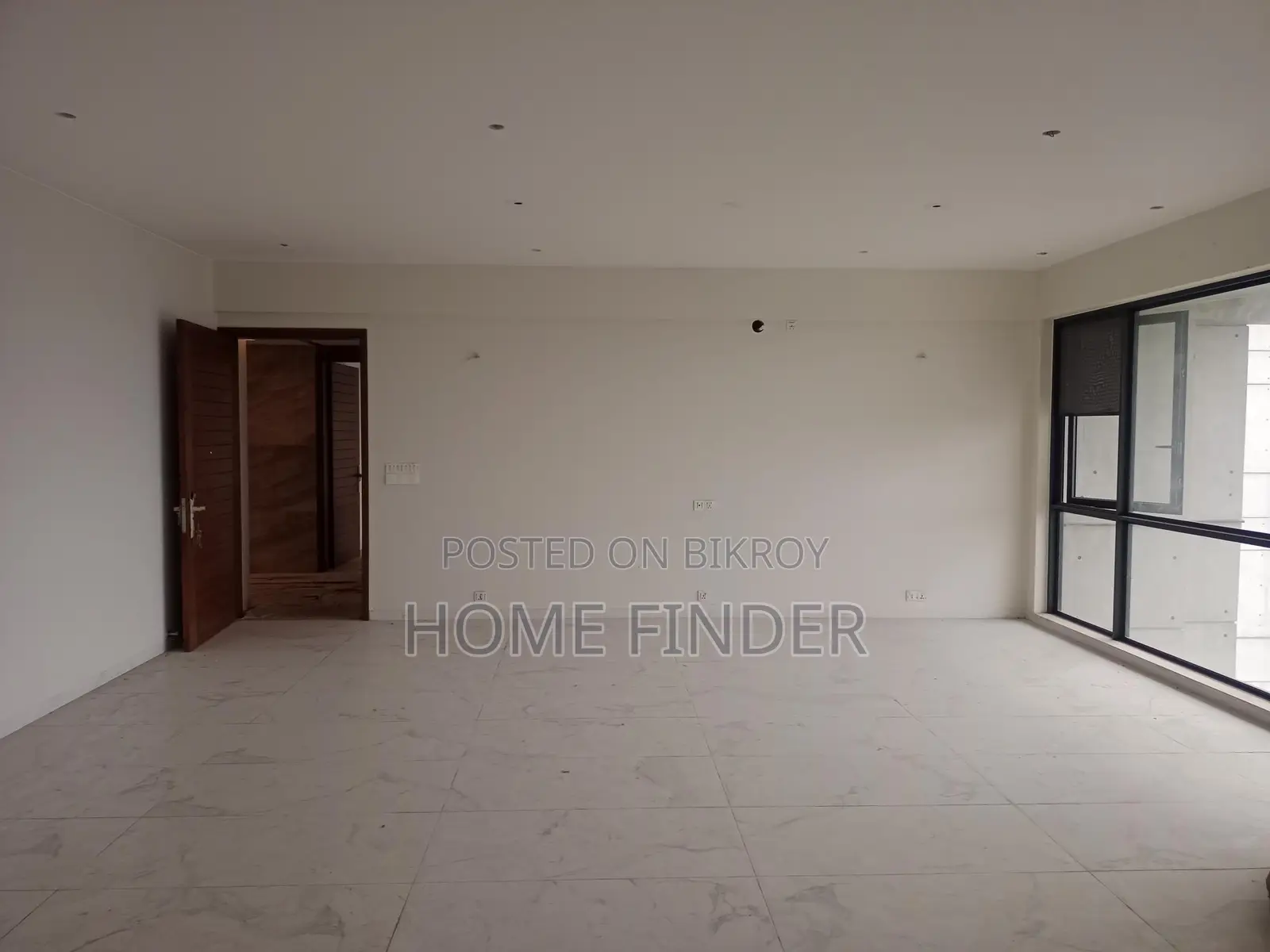 Swimming Pool Gym Facilities Luxury Park View Flat Rent GULSHAN (2)