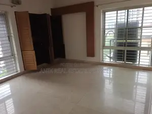 গুলশান ২-এ ৪২০০ বর্গফুটের অফিস স্পেস ভাড়া