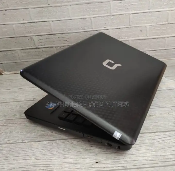 HP Full Fresh Laptop, 4GB RAM, 320GB Hard Disk, 15.6" Display.