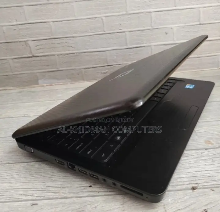 HP Full Fresh Laptop, 4GB RAM, 320GB Hard Disk, 15.6" Display.