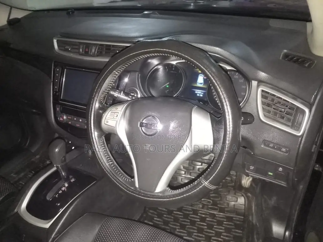 Nissan X-Trail For Rent