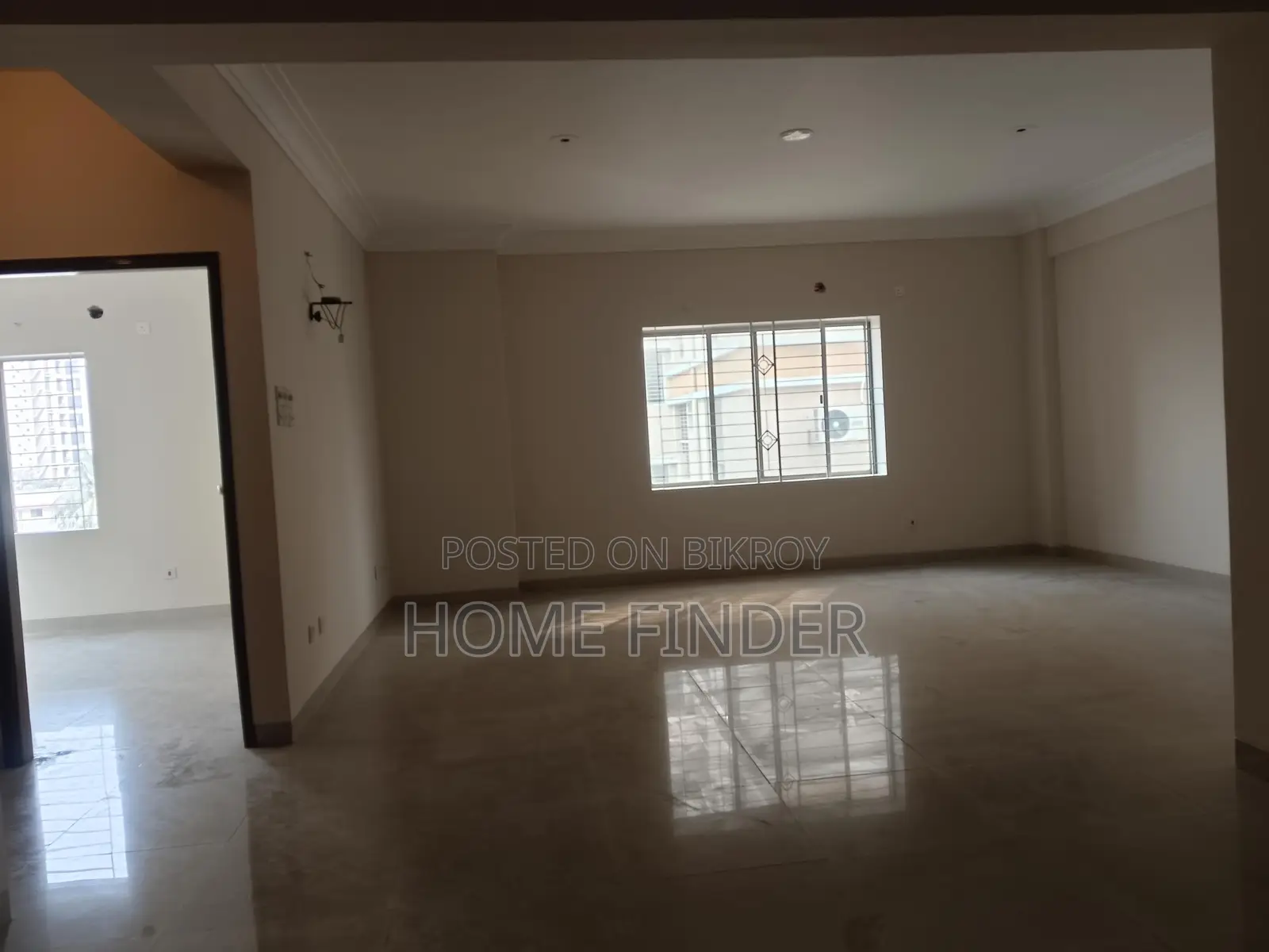 2400 Sqft Un-furnished Apartment For Rent In Gulshan