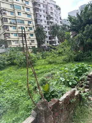 মেইন ধানমন্ডি দশ কাটা জমি বিক্রয়