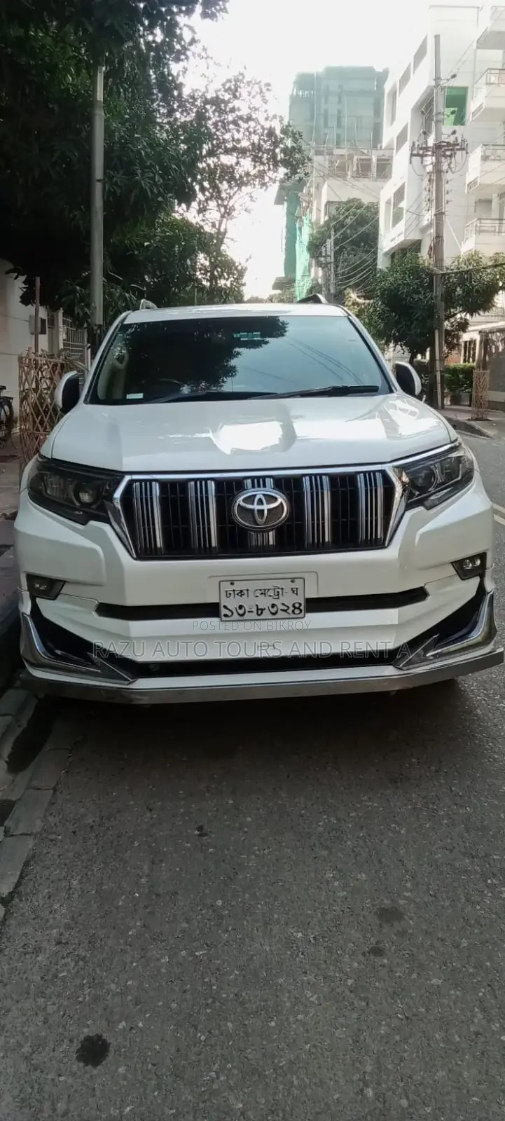 Land Cruiser Prado for Rent
